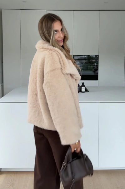 Deseo- anrigo de piel sintetica